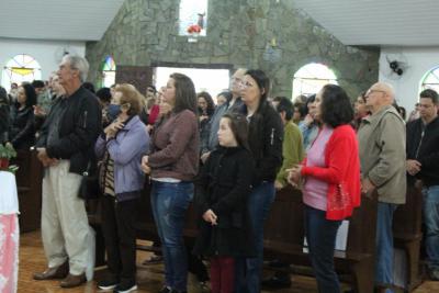 Missa de AÃ§Ã£o de GraÃ§as em louvor ao Bom Jesus em Campo Mendes foi presidida pelo Padre Paulo 